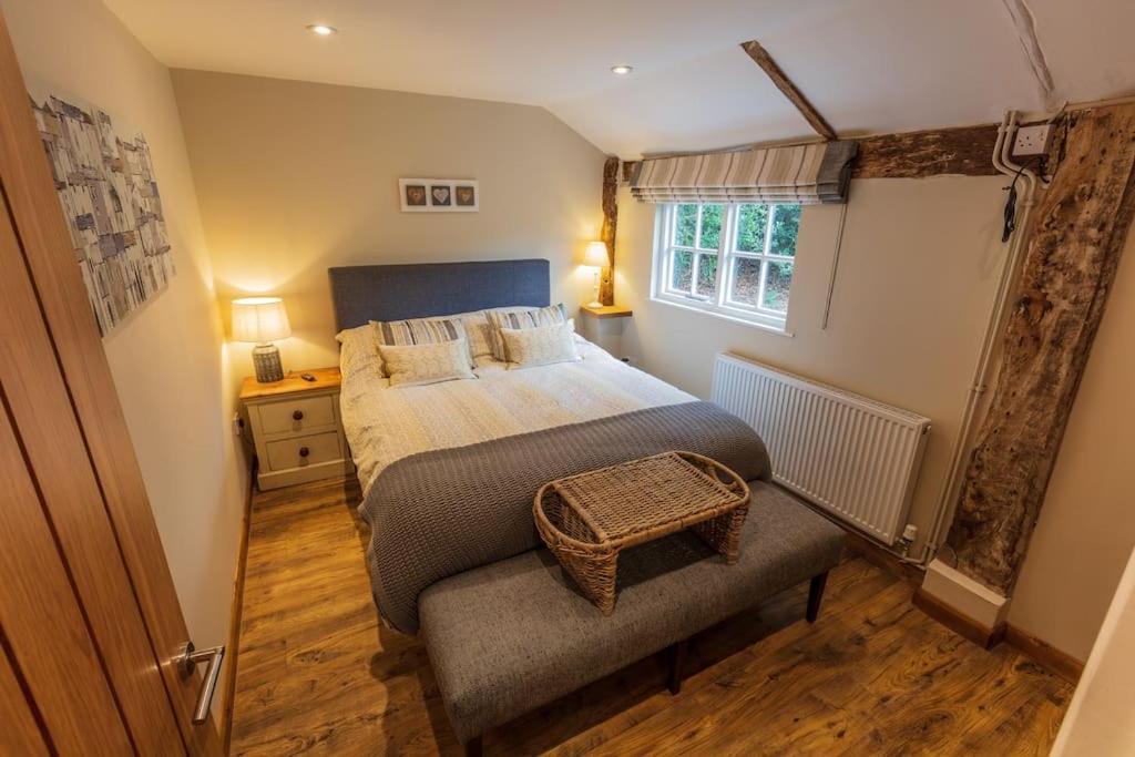 Halfmoon Lodge @ Knights Hole Wheelchair Access Cranbrook Eksteriør billede