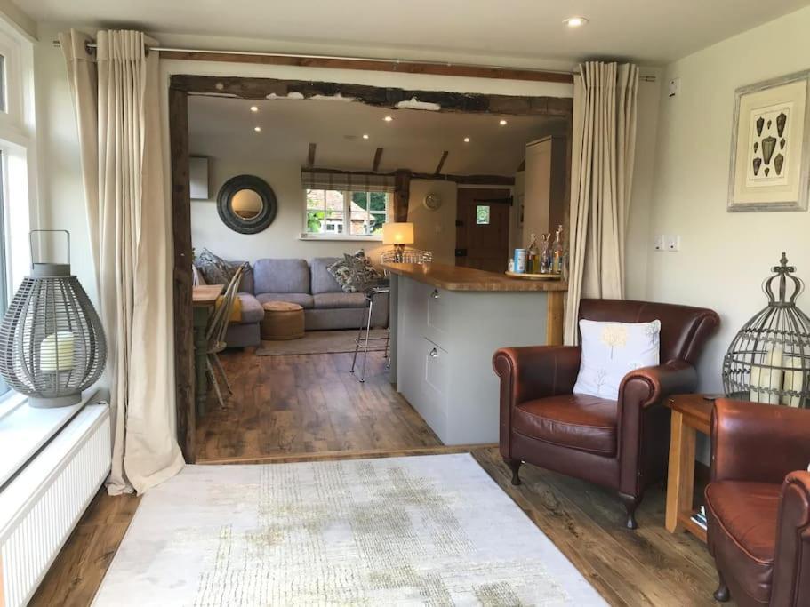 Halfmoon Lodge @ Knights Hole Wheelchair Access Cranbrook Eksteriør billede